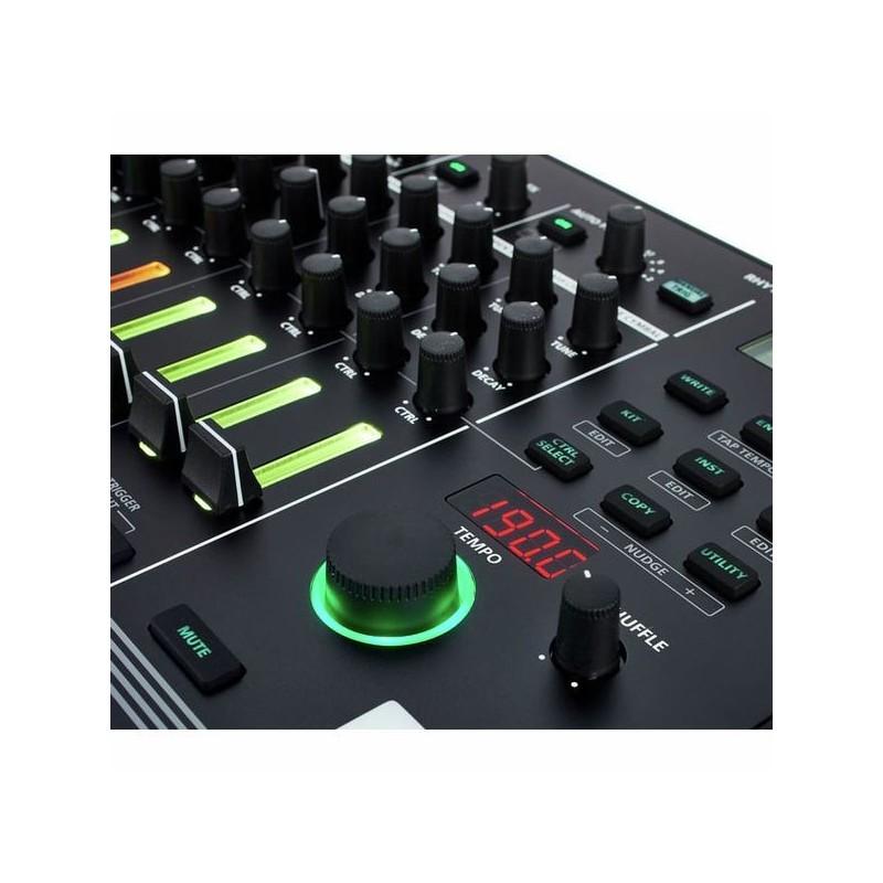 AIRA TR-8S RHYTHM PERFORMER ROLAND